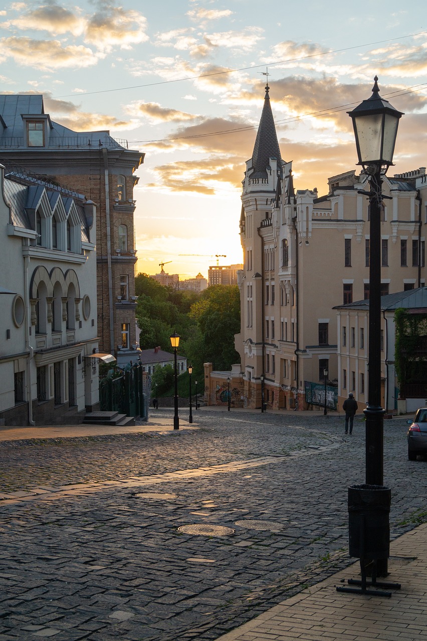 L'Andriyivsky Uzviz, la descente Saint-Andr&eacute; de Kyiv, le Montmartre ukrainien